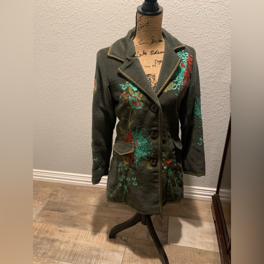 Paparazzi coat